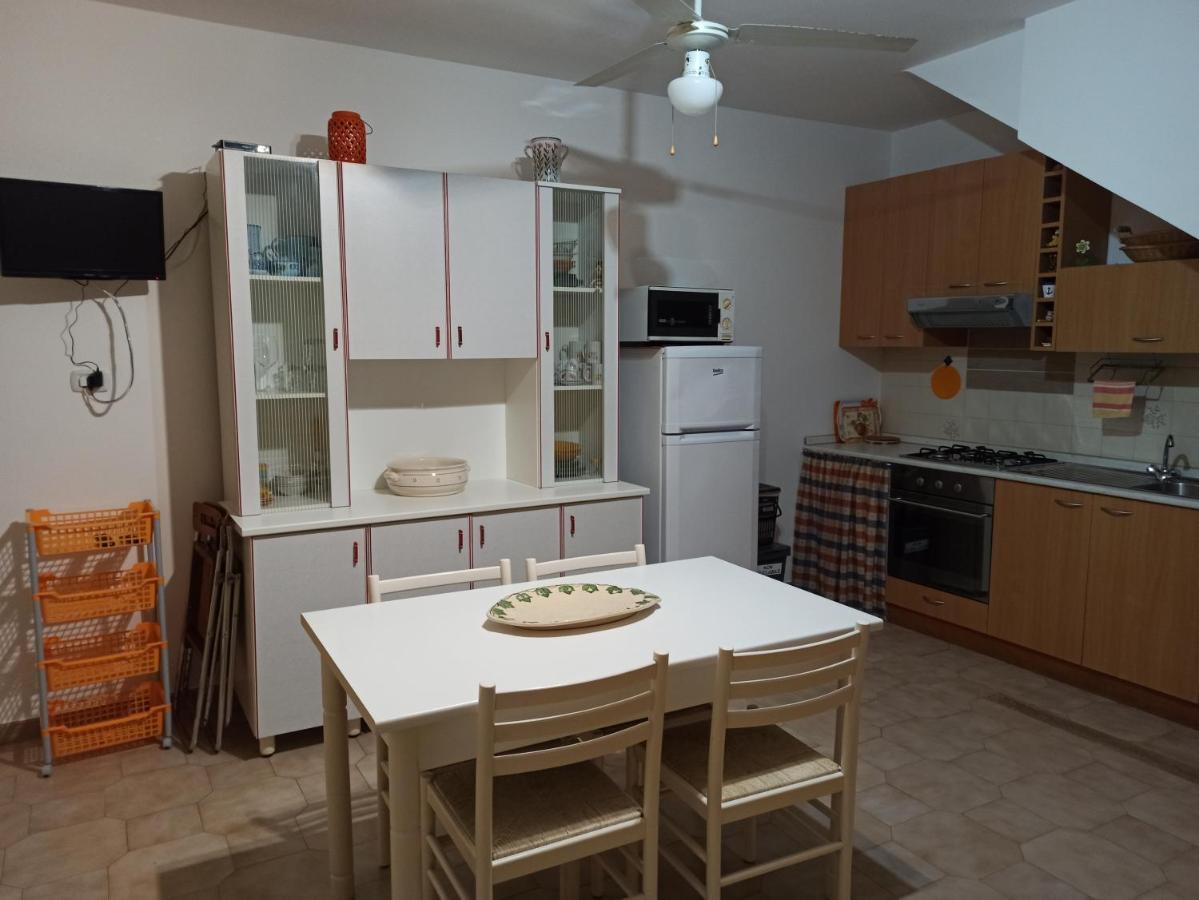 Casa Gialla Torre Pali Екстериор снимка